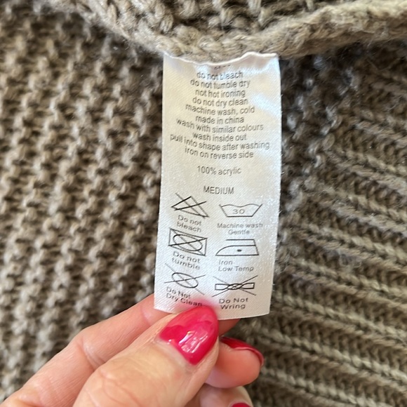 Shop Wanna B Gray Cable Knit Open Front Cardigan - Picture 4 of 5